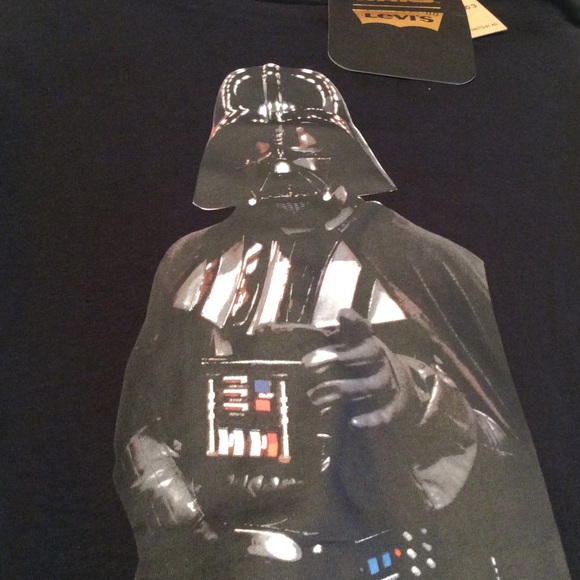 Men’s Levis Graphic Crewneck Tee DARTH VADER - Picture 3 of 3